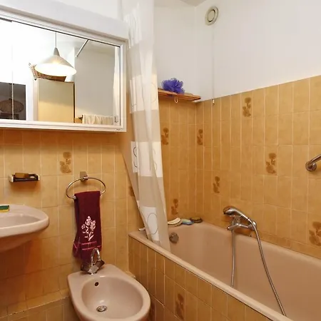 Apartman 6 Personnes Avec Terrasse Le Port *
