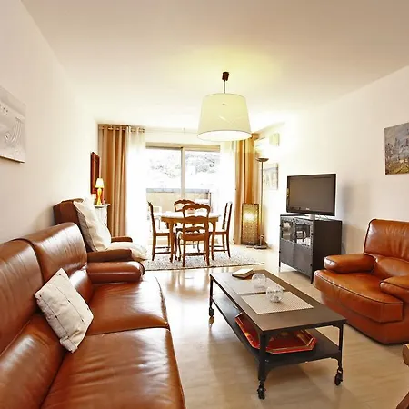 6 Personnes Avec Terrasse Le Port Apartman